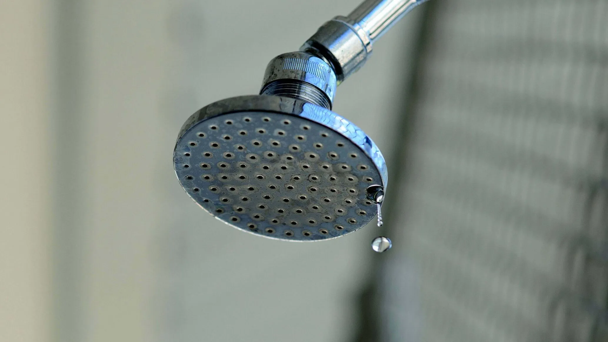 How to Fix a Leaky Shower Faucet: Easy DIY Guide